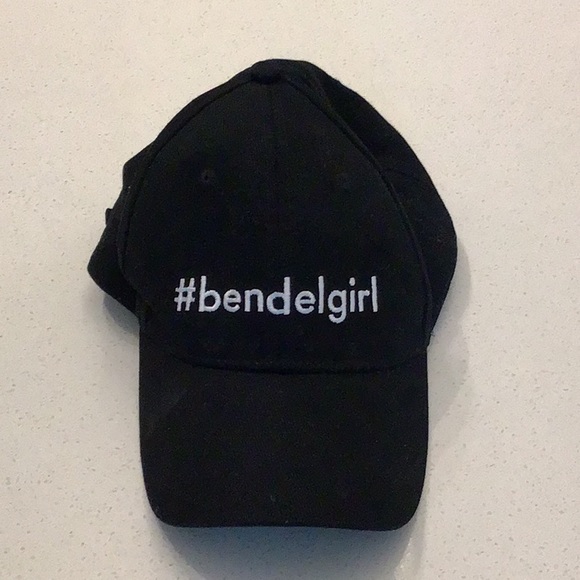 New Henri Bendel Hat - Picture 1 of 3